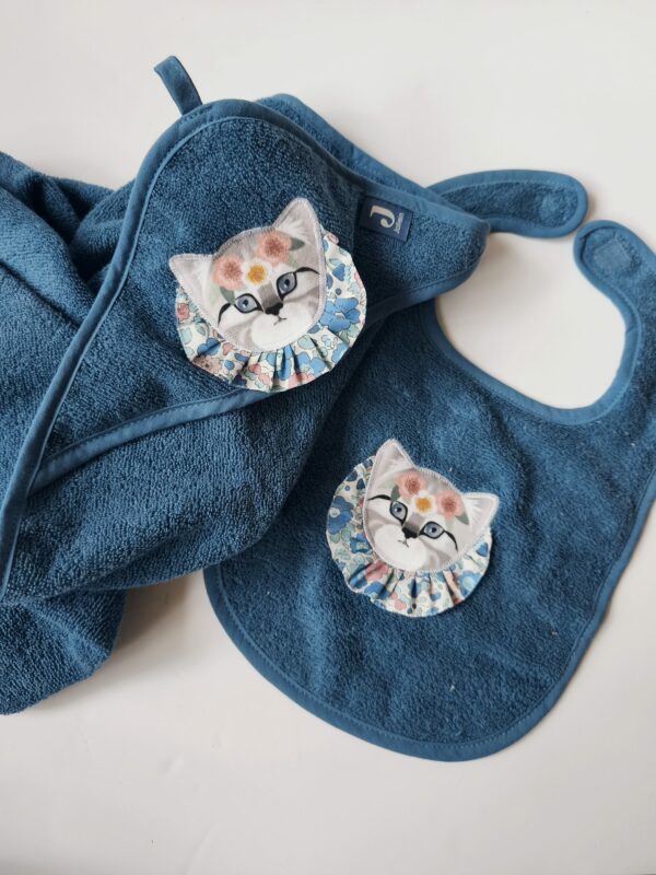 Duo cape de bain et bavoir chaton