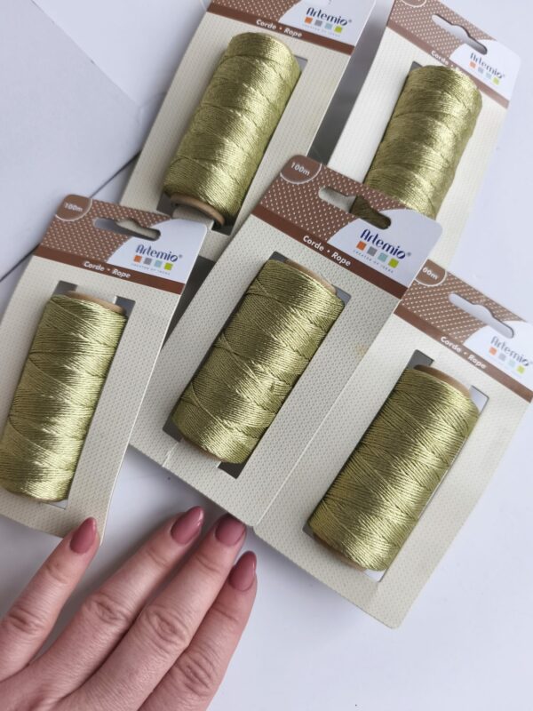 Mercerie: bobine de fil or (à l'unité)